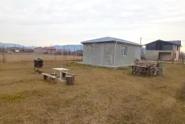 იყიდება სახლი, 2 ოთახიანი, მცხეთა, მისაქციელი