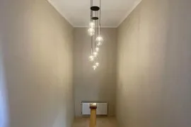 იყიდება სახლი, 10 ოთახიანი, ბათუმი