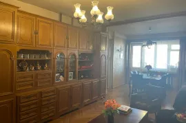 Продается квартира, 4 Kомнатная, Старое здание, Тбилиси, saburtalo