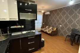 ქირავდება ბინა, 2 ოთახიანი, ძველი აშენებული, თბილისი, ვაჟა ფშაველას კვარტლები