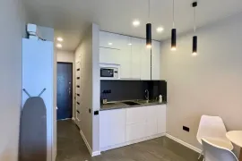 ქირავდება ბინა, 1 ოთახიანი, ახალი აშენებული, ბათუმი