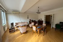 ქირავდება ბინა, 5 ოთახიანი, ახალი აშენებული, თბილისი, საბურთალო