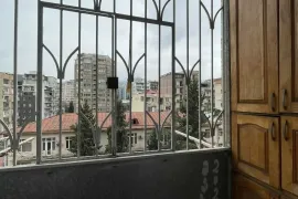 Аренда, 2 Kомнатная, Старое здание, Тбилиси, saburtalo