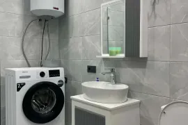 Аренда, 2 Kомнатная, Старое здание, Тбилиси, saburtalo