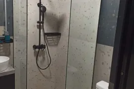 ქირავდება ბინა დღიურად, 1 ოთახიანი, ძველი აშენებული, თბილისი, ვაკე