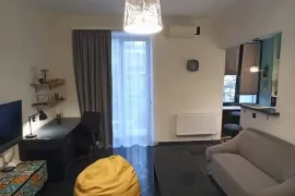 ქირავდება ბინა დღიურად, 1 ოთახიანი, ძველი აშენებული, თბილისი, ვაკე