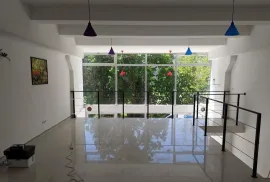 For Rent, Universal commercial space, Digomi