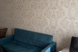 ქირავდება ბინა დღიურად, 1 ოთახიანი, ძველი აშენებული, თბილისი