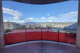 იყიდება სახლი, 7 ოთახიანი, თბილისი, მუხიანი