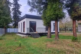 იყიდება სახლი, 4 ოთახიანი, ბათუმი