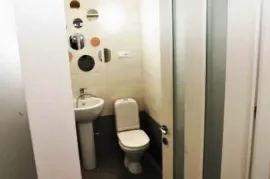 ქირავდება, უნივერსალური კომერციული  ფართი, სოლოლაკი