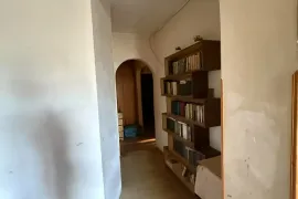 იყიდება ბინა, 5 ოთახიანი, ძველი აშენებული, თბილისი, საბურთალო