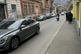 იყიდება, სპეციალური ფართი, ჩუღურეთი