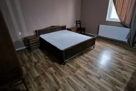 ქირავდება სახლი, 5 ოთახიანი, თბილისის შემოგარენი, წყნეთი