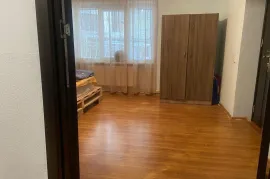 იყიდება, უნივერსალური კომერციული  ფართი, ვერა