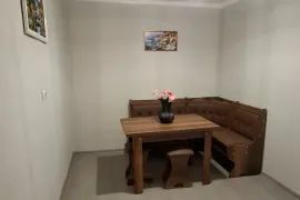 იყიდება ბინა, 2 ოთახიანი, ძველი აშენებული, ქუთაისი, ჭავჭავაძის დასახლება