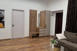 იყიდება ბინა, 4 ოთახიანი, ძველი აშენებული, თბილისი, ჩუღურეთი