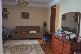 Продается квартира, 4 Kомнатная, Старое здание, Тбилиси, Vazisubani