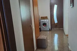 Продается квартира, 4 Kомнатная, Старое здание, Тбилиси, Vazisubani