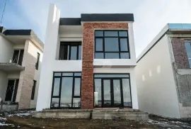 იყიდება სახლი, 6 ოთახიანი, თბილისი, ვარკეთილი