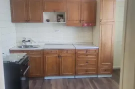 ქირავდება ბინა, 5 ოთახიანი, ძველი აშენებული, თბილისი, ვარკეთილი