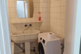 ქირავდება ბინა, 5 ოთახიანი, ძველი აშენებული, თბილისი, ვარკეთილი