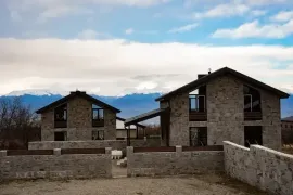 იყიდება სახლი, 4 ოთახიანი, თელავი, ვარდისუბანი 