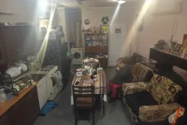 Продается квартира, 2 Kомнатная, Старое здание, Тбилиси, Варкетили