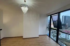 იყიდება ბინა, 3 ოთახიანი, ახალი აშენებული, ბათუმი, აეროპორტის უბანი