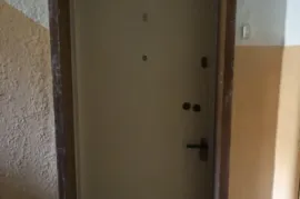 Продается квартира, 3 Kомнатная, Старое здание, Тбилиси, saburtalo