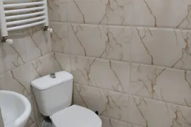 Аренда, 3 Kомнатная, Новостройка, Батуми, Район аэропорта