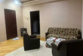 ქირავდება ბინა, 2 ოთახიანი, ძველი აშენებული, რუსთავი, ახალი რუსთავი