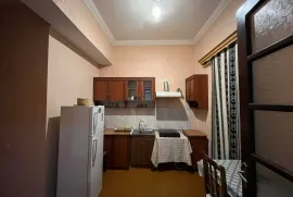 ქირავდება ბინა, 2 ოთახიანი, ძველი აშენებული, რუსთავი, ახალი რუსთავი