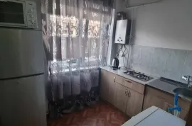 For Rent, 1 Room, Old building, Tbilisi, saburtalo