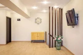 Daily Apartment Rent, 2 Room, Old building, Tbilisi, saburtalo