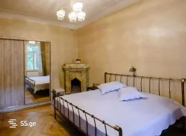 For Rent, 3 Room, Old building, Tbilisi, Vera