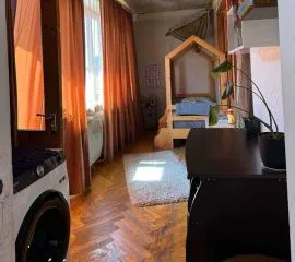 Apartment for sale, 2 Room, Old building, Tbilisi, Mukhiani