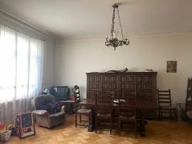 Apartment for sale, 4 Room, Old building, Tbilisi, vake