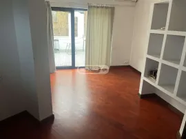 House For Rent, 4 Room, Tbilisi, Abanotubani