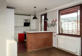 იყიდება ბინა, 7 ოთახიანი, ძველი აშენებული, თბილისი, საბურთალო