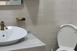 ქირავდება ბინა, 3 ოთახიანი, ახალი აშენებული, ბათუმი, აღმაშენებლის უბანი