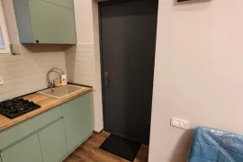 ქირავდება ბინა, 2 ოთახიანი, ძველი აშენებული, თბილისი, ჩუღურეთი