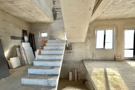 იყიდება სახლი, 4 ოთახიანი, თბილისის შემოგარენი