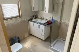 იყიდება სახლი, 8 ოთახიანი, თბილისი, აეროპორტის დას.