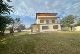 იყიდება სახლი, 8 ოთახიანი, თბილისი, აეროპორტის დას.