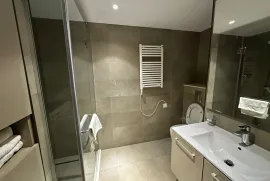 იყიდება ბინა, 3 ოთახიანი, ახალი აშენებული, ბათუმი, ხიმშიაშვილის უბანი