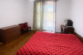 Продается квартира, 4 Kомнатная, Старое здание, Тбилиси, Глдани