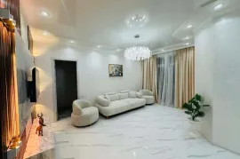 Продается квартира, 4 Kомнатная, Новостройка, Батуми