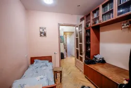 Продается квартира, 5 Kомнатная, Старое здание, Тбилиси, saburtalo