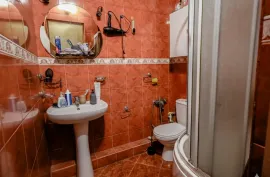 Продается квартира, 5 Kомнатная, Старое здание, Тбилиси, saburtalo